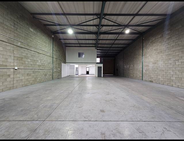 332M² WAREHOUSE TO LET IN LINBRO PARK